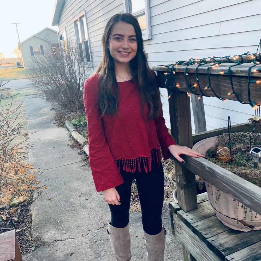 Meet your Posher, Adrianna